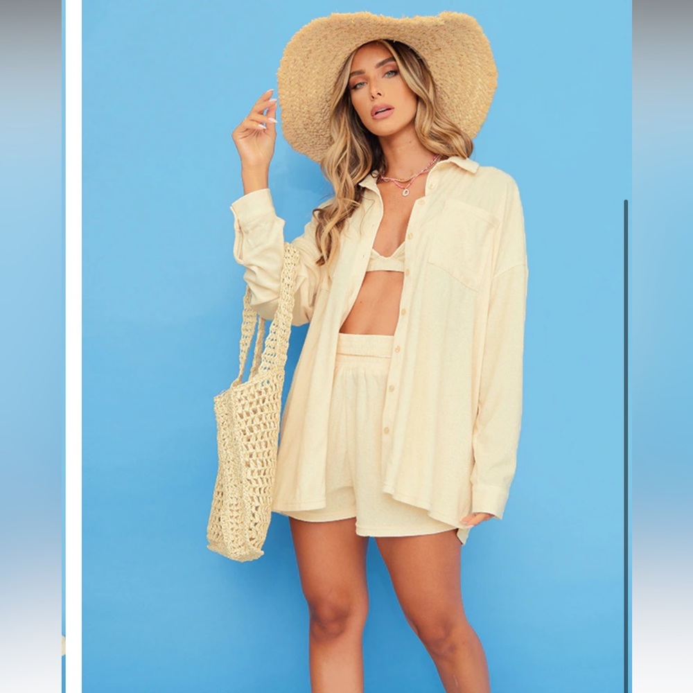 Pretty Little Thing - Cream Toweling Oversized Shirt - Size 0